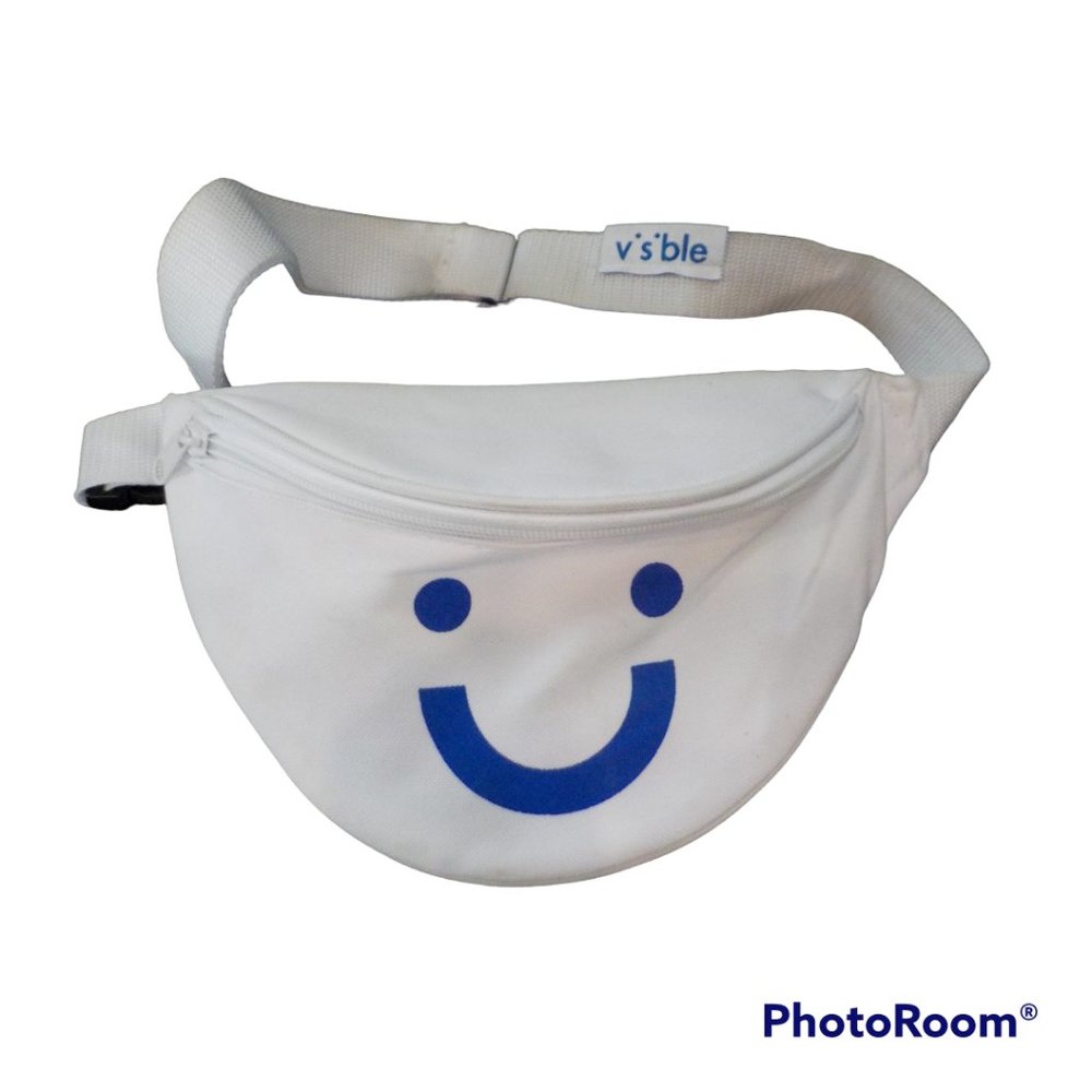 Smile Visible Fanny Pack Bag Adj One Size Zippered Compartments White 11" x 6"